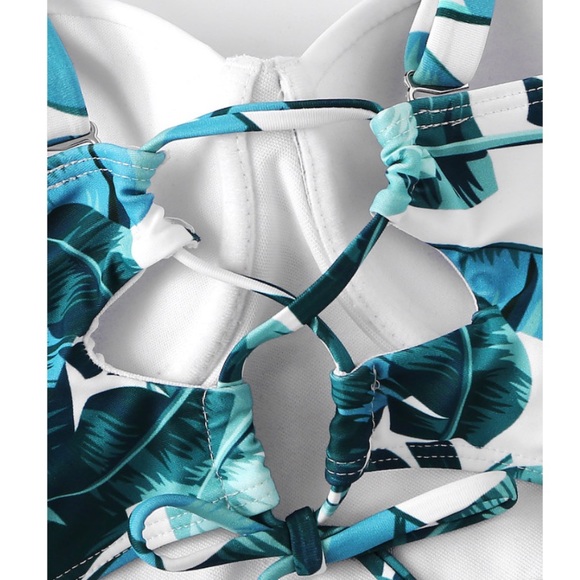 Swimsuit top - Picture 4 of 6